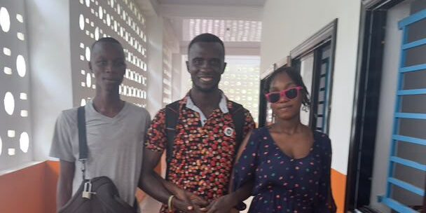 Zainab y Foday inician su tercer curso en la escuela para personas ciegas de Freetown